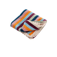 Decke mit Häkelkanten Decke mit Häkelkanten